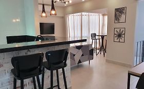 Lindo dúplex Guarujá 2 quartos a 300 mts praia Enseada